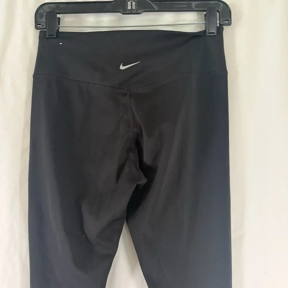 Nike Leggings Women's Medium Black Graphic Print Swoosh Pull On 25.5